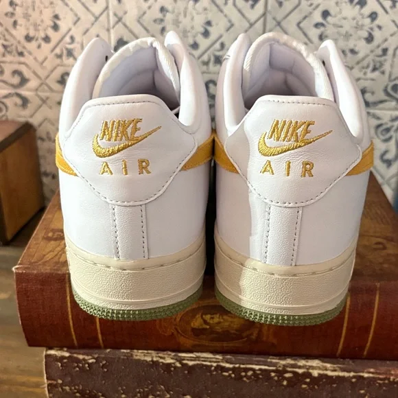 Nike White and Gold Athletic Shoes - Picture 4 of 6